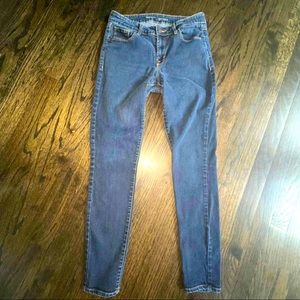 Womens Old Navy skinny jeans, size 8, excellent condition